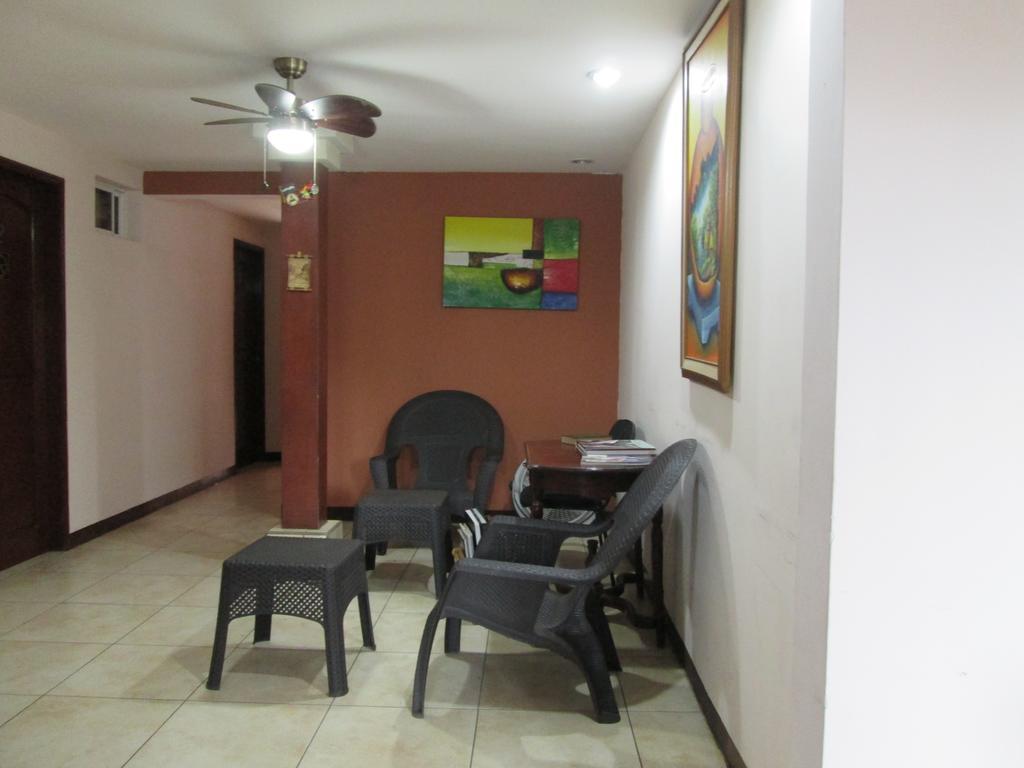 Hotel San Luis Managua Buitenkant foto