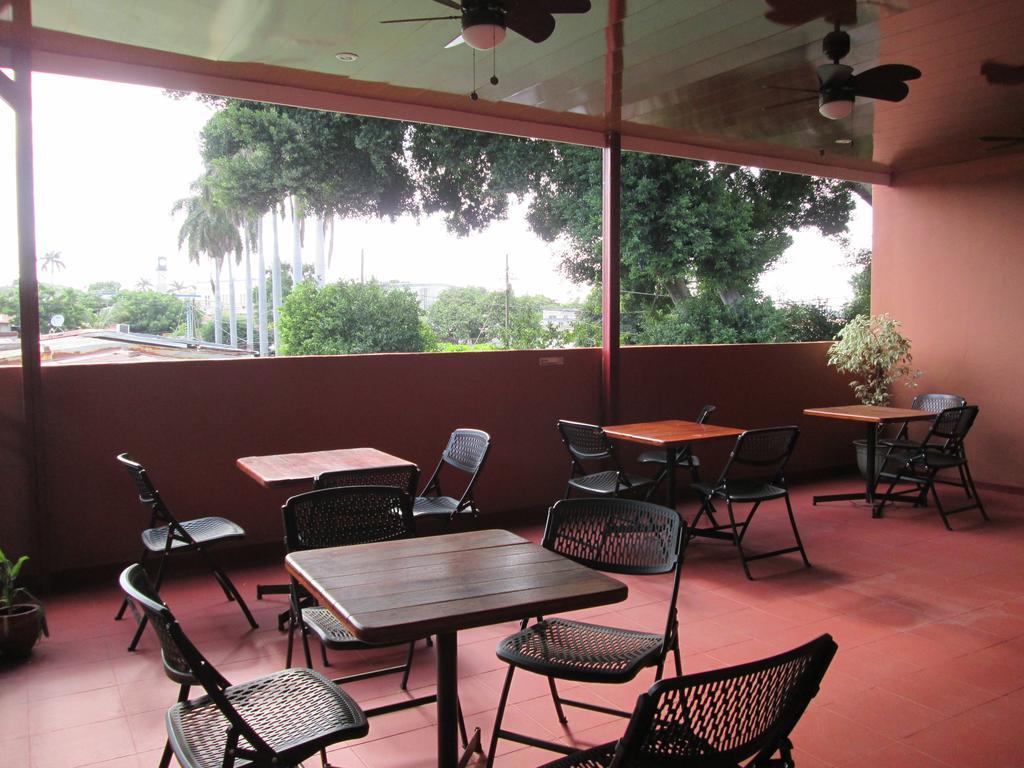 Hotel San Luis Managua Buitenkant foto